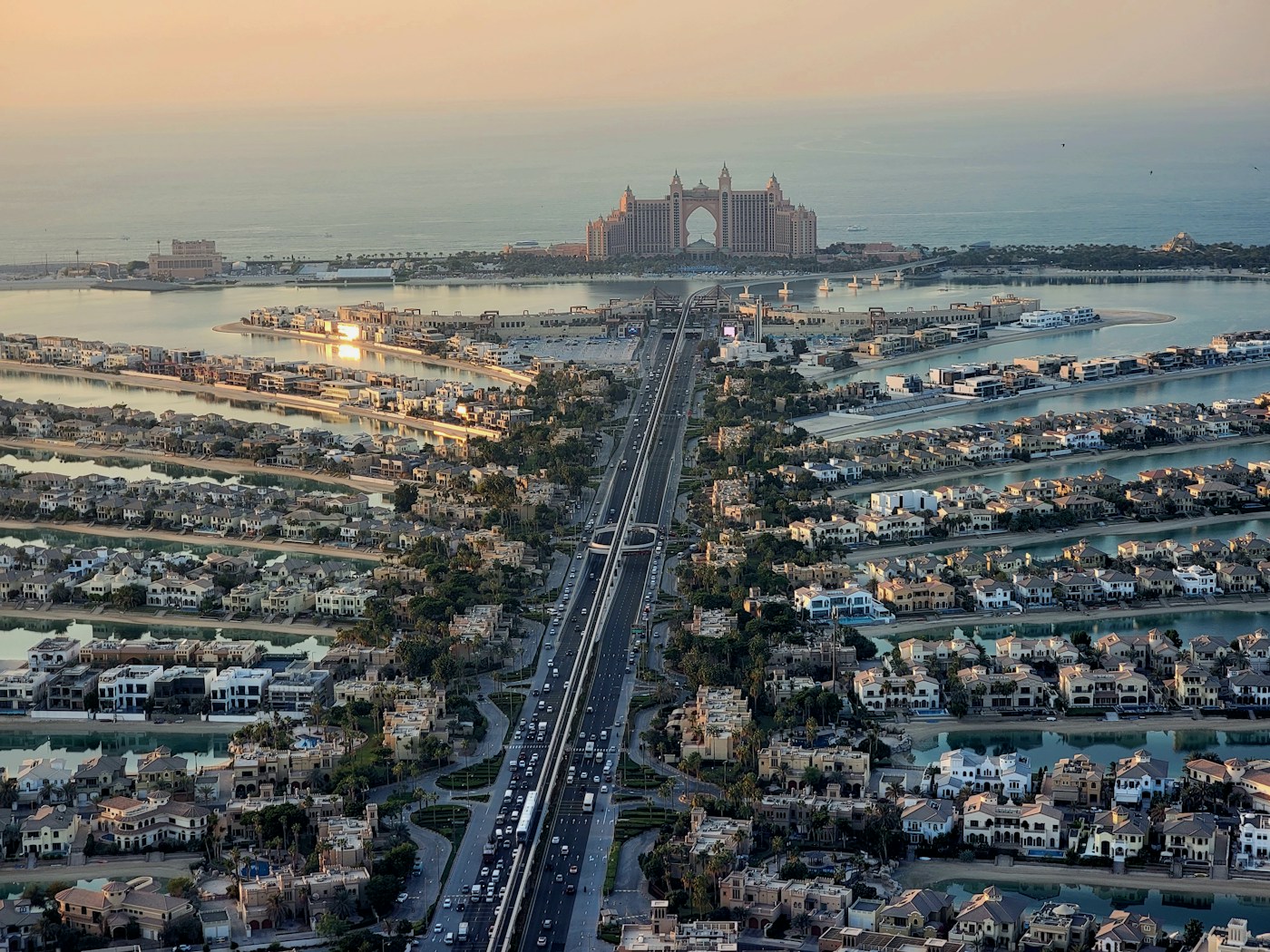 Homes on Palm Jumeirah overlooking the Arabian Gulf
